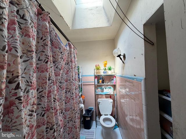 2033 S BONSALL ST, Philadelphia, PA 19145