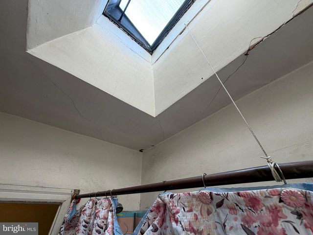 2033 S BONSALL ST, Philadelphia, PA 19145