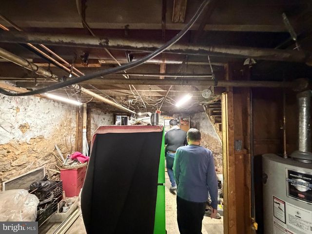 2033 S BONSALL ST, Philadelphia, PA 19145