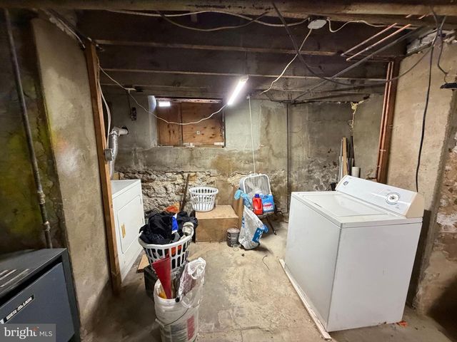 2033 S BONSALL ST, Philadelphia, PA 19145