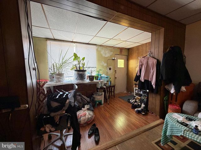 2033 S BONSALL ST, Philadelphia, PA 19145