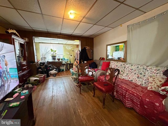 2033 S BONSALL ST, Philadelphia, PA 19145