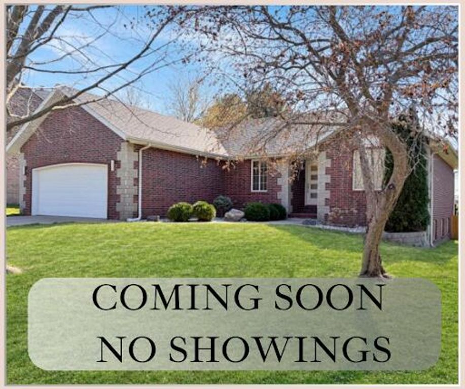 804 W Myra Drive, Nixa, MO 65714