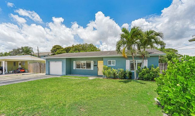 301 SE 3rd Street, Deerfield Beach, FL 33441