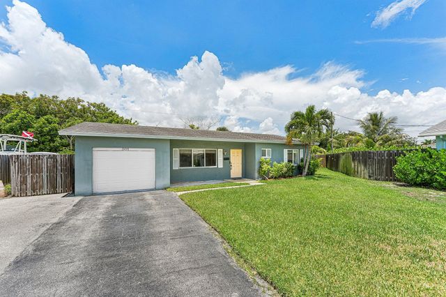 301 SE 3rd Street, Deerfield Beach, FL 33441