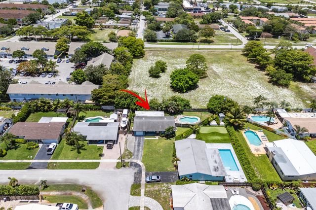 301 SE 3rd Street, Deerfield Beach, FL 33441