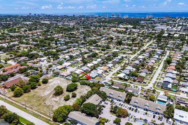 301 SE 3rd Street, Deerfield Beach, FL 33441