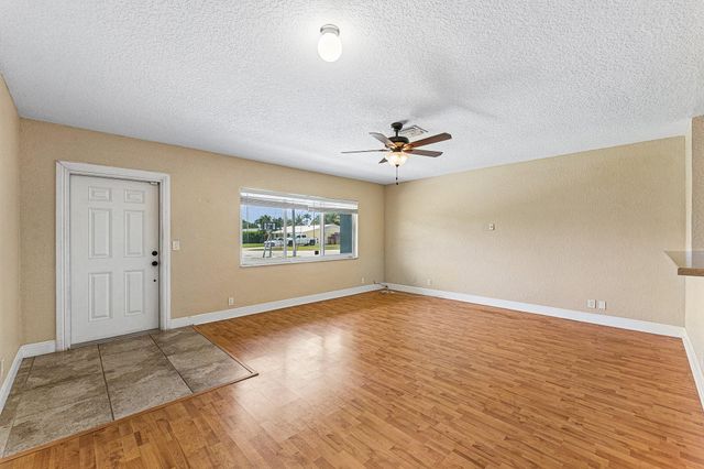 301 SE 3rd Street, Deerfield Beach, FL 33441