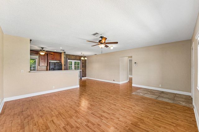 301 SE 3rd Street, Deerfield Beach, FL 33441