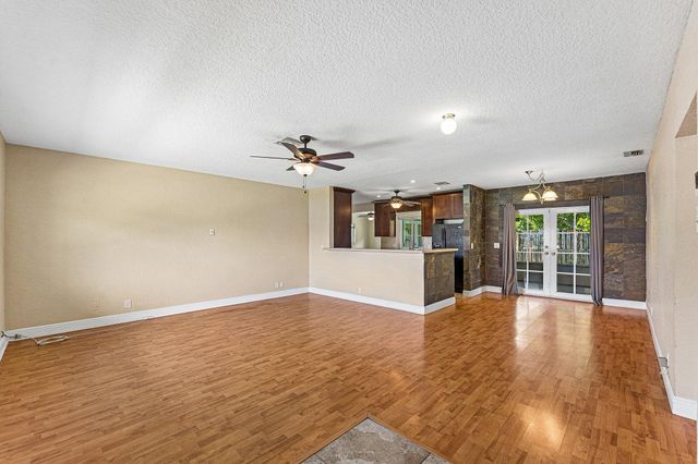 301 SE 3rd Street, Deerfield Beach, FL 33441