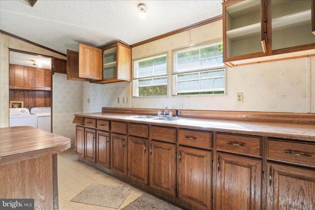 179 ROONEY RD, Hedgesville, WV 25427