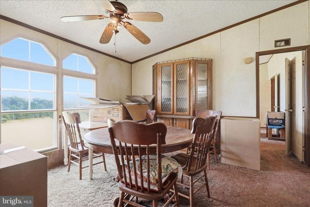 179 ROONEY RD, Hedgesville, WV 25427
