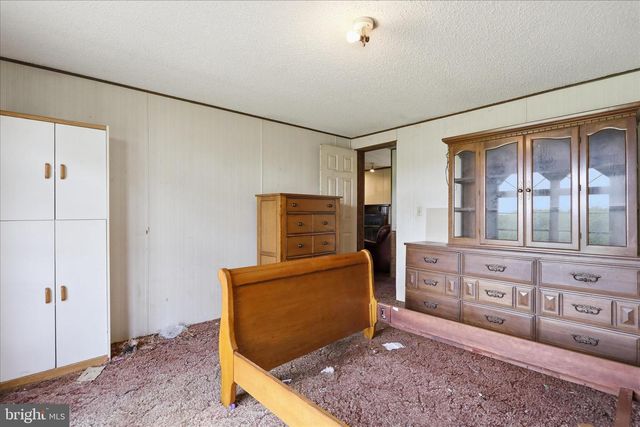 179 ROONEY RD, Hedgesville, WV 25427