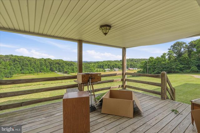 179 ROONEY RD, Hedgesville, WV 25427