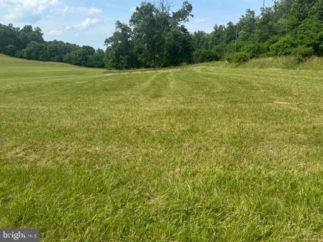 179 ROONEY RD, Hedgesville, WV 25427