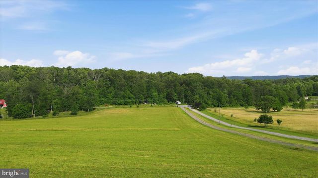 179 ROONEY RD, Hedgesville, WV 25427