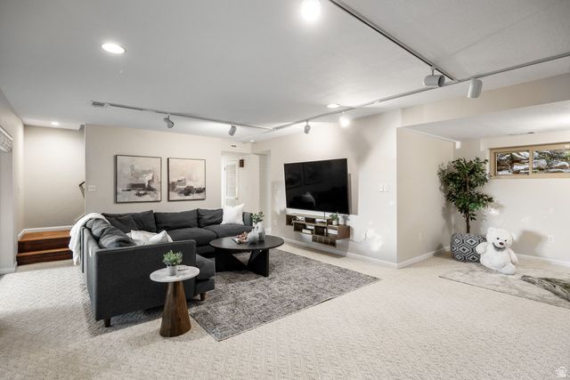 4868 S WALLACE LN, Salt Lake City, UT 84117