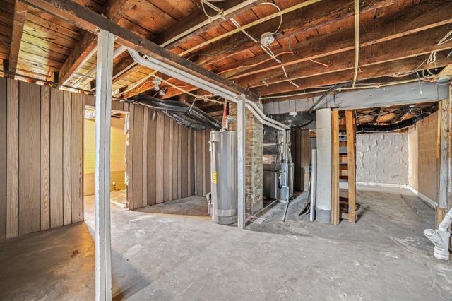 1003 N Linn Street, Bay City, MI 48706