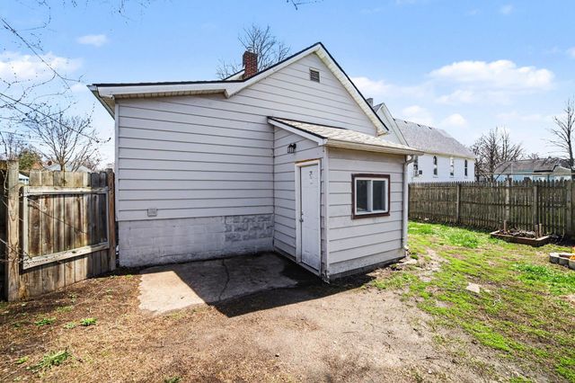 1003 N Linn Street, Bay City, MI 48706