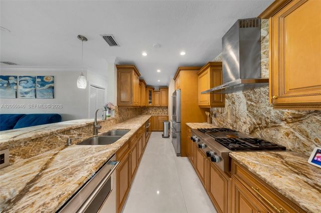 5862 W 2nd Ct, Hialeah, FL 33012
