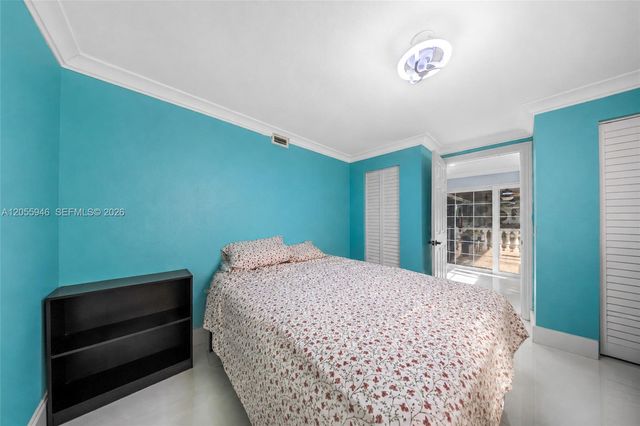 5862 W 2nd Ct, Hialeah, FL 33012