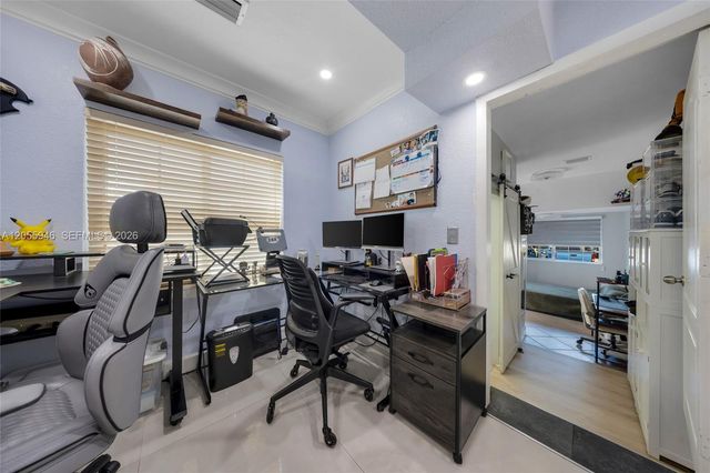5862 W 2nd Ct, Hialeah, FL 33012