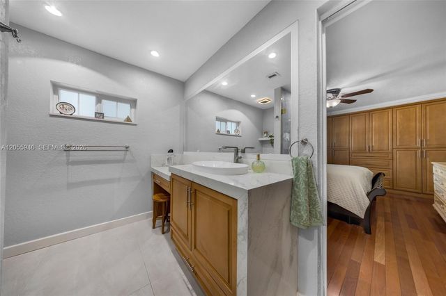 5862 W 2nd Ct, Hialeah, FL 33012