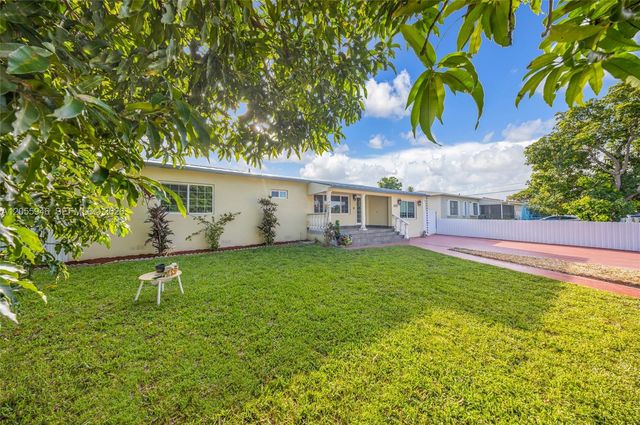 5862 W 2nd Ct, Hialeah, FL 33012