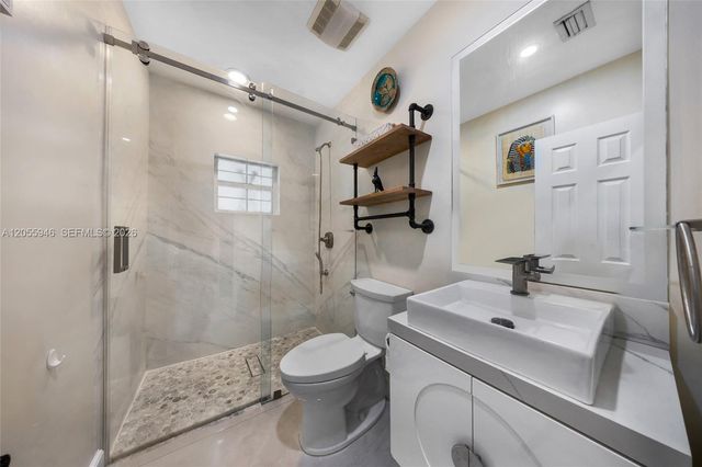 5862 W 2nd Ct, Hialeah, FL 33012