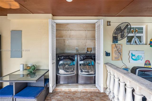 5862 W 2nd Ct, Hialeah, FL 33012
