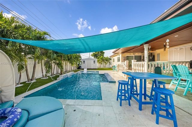 5862 W 2nd Ct, Hialeah, FL 33012
