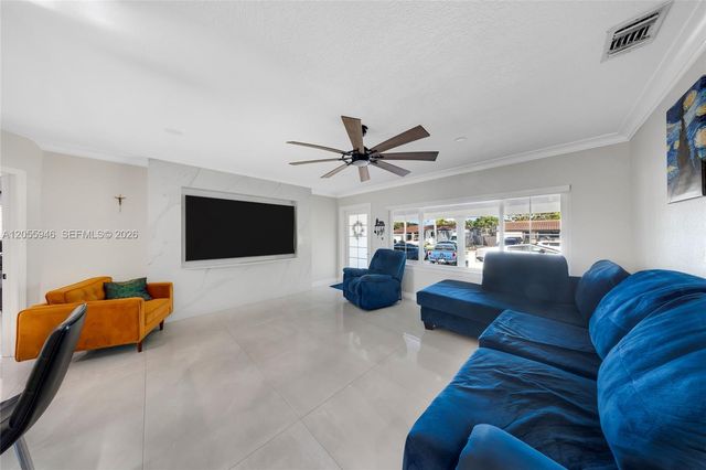 5862 W 2nd Ct, Hialeah, FL 33012