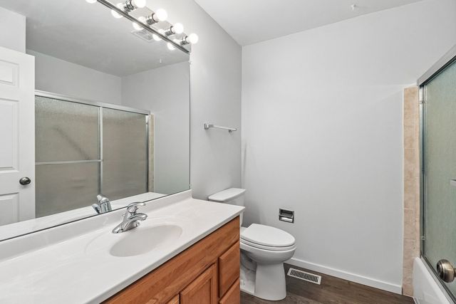 1102 Woodbury Lane D1, Wheeling, IL 60090
