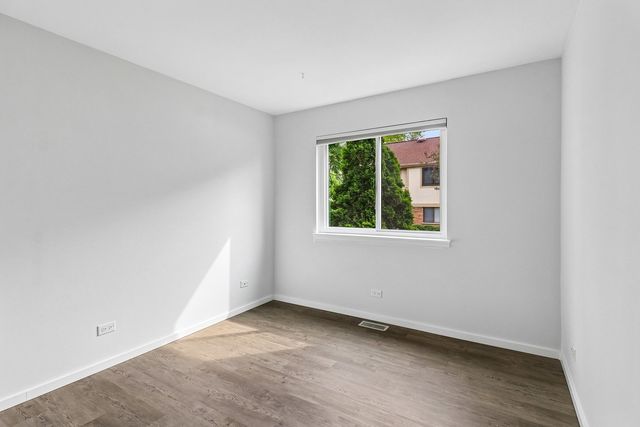 1102 Woodbury Lane D1, Wheeling, IL 60090