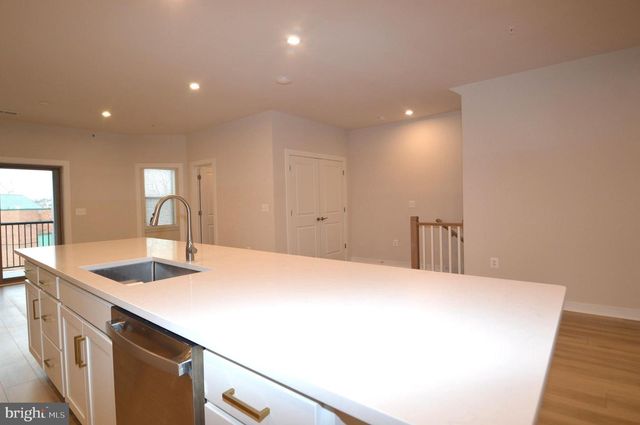 13651 INNOVATION STATION LOOP, Herndon, VA 20171