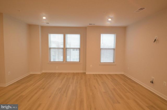 13651 INNOVATION STATION LOOP, Herndon, VA 20171