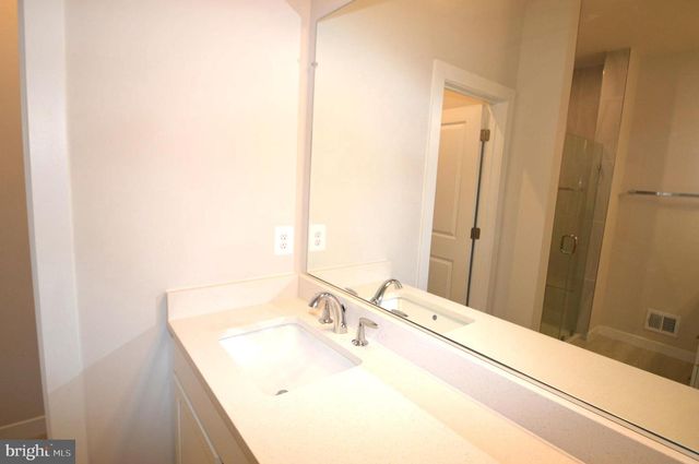 13651 INNOVATION STATION LOOP, Herndon, VA 20171