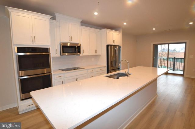 13651 INNOVATION STATION LOOP, Herndon, VA 20171