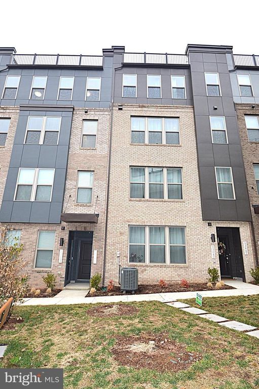 13651 INNOVATION STATION LOOP, Herndon, VA 20171