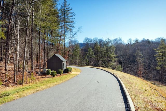 161 Riverbend Forest Drive 9, Asheville, NC 28805