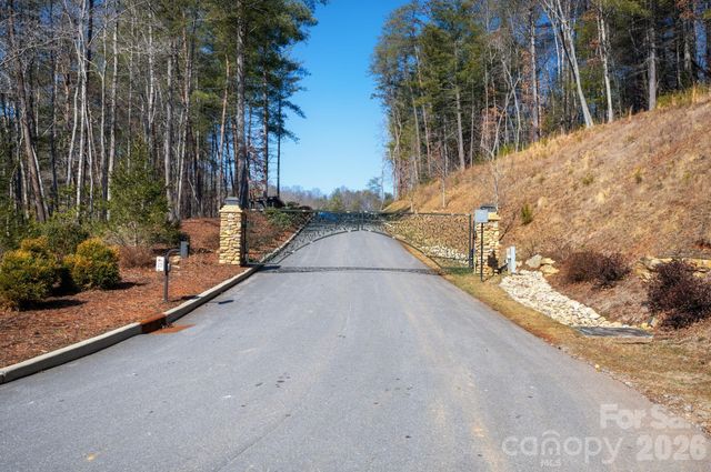 161 Riverbend Forest Drive 9, Asheville, NC 28805