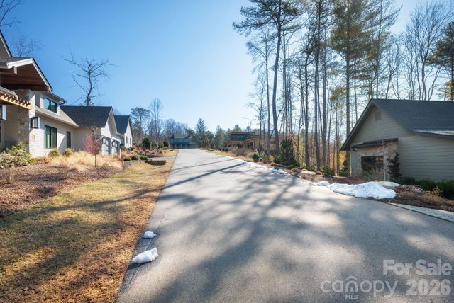 161 Riverbend Forest Drive 9, Asheville, NC 28805