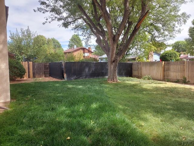 10 Verdosa Dr, Pueblo, CO 81005