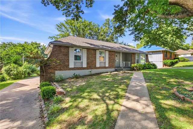 12009 E 61st Terrace, Kansas City, MO 64133