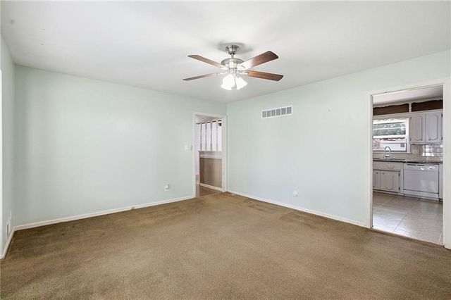 12009 E 61st Terrace, Kansas City, MO 64133