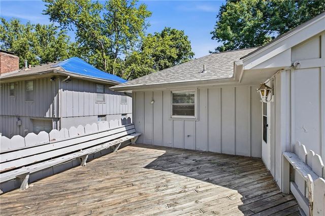 12009 E 61st Terrace, Kansas City, MO 64133