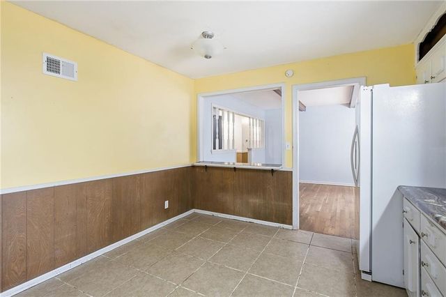 12009 E 61st Terrace, Kansas City, MO 64133