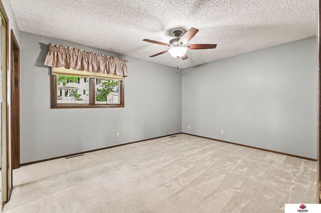8021 Myrtle Street, Lincoln, NE 68506