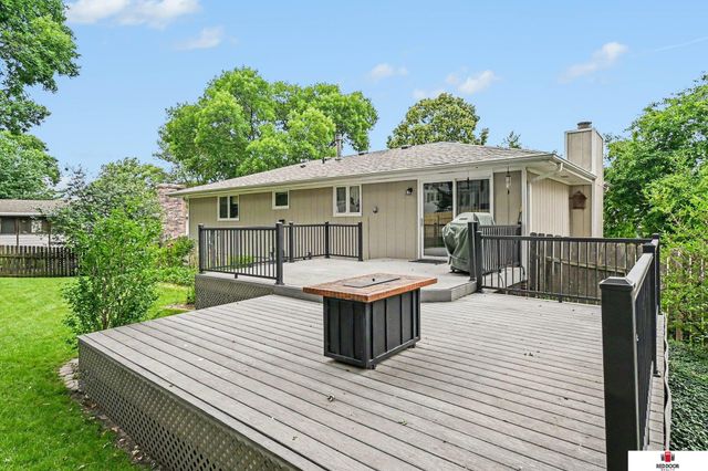 8021 Myrtle Street, Lincoln, NE 68506