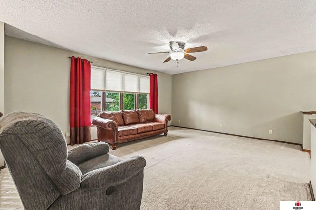 8021 Myrtle Street, Lincoln, NE 68506
